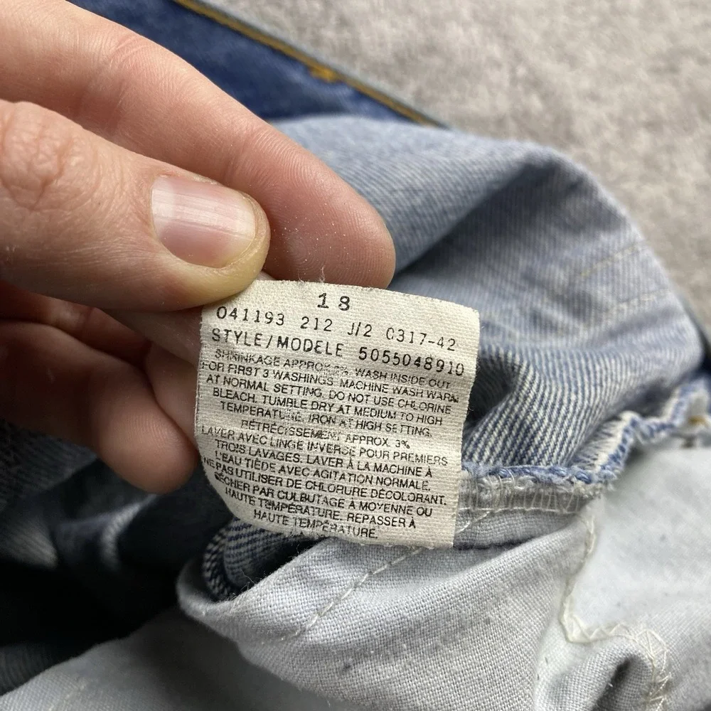 Levis 550 Relaxed Fit‎ Tapered Leg Jeans Mens 38x30 Blue Denim Vintage Y2K
